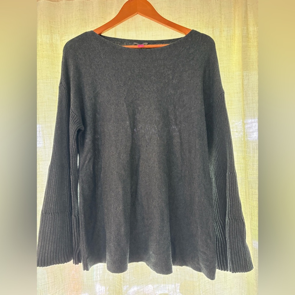 Vince Camuto | Charcoal Gray Bell Sleeve Sweater